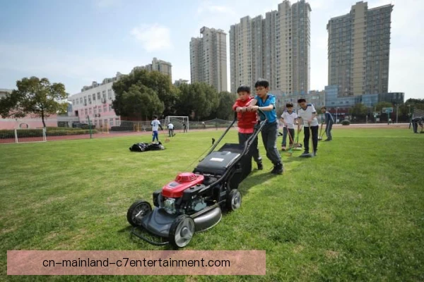 升级新军主场草皮维护，影响传控与球员安全